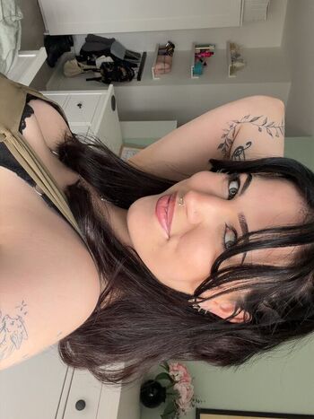 Full leaked Luna stubbs private onlyfans photo