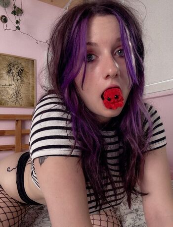 Full leaked Lunafern private onlyfans photo