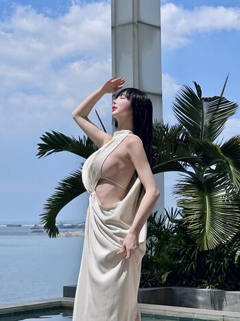 Full leaked Lunakim page private onlyfans photo