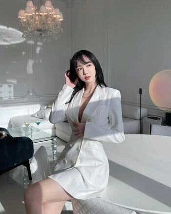 Full leaked Lunakim page private onlyfans photo