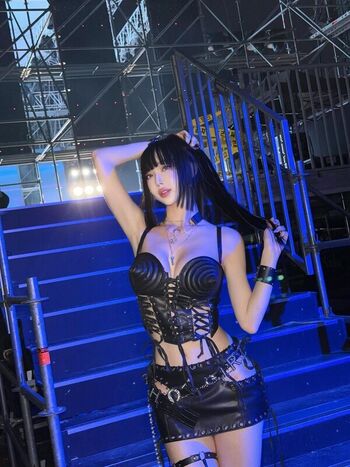 Full leaked Lunakim private onlyfans photo