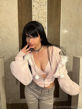lunaloveton