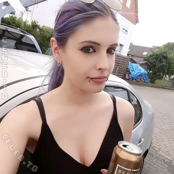 Full leaked Lunarakitsune private onlyfans photo