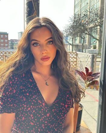 Full leaked Lunasereena page private onlyfans photo