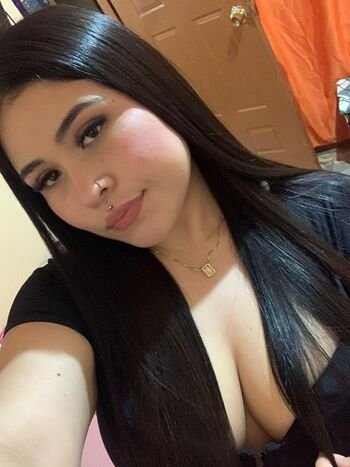 Full leaked Lunnamoretti private onlyfans photo