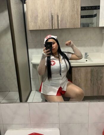 Full leaked Lunnamoretti private onlyfans photo