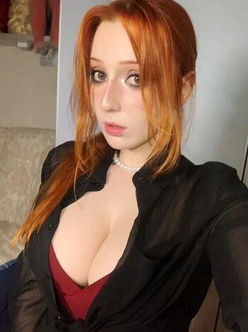 Full leaked Lurychan private onlyfans photo