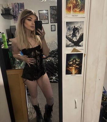 Full leaked Luuucy private onlyfans photo