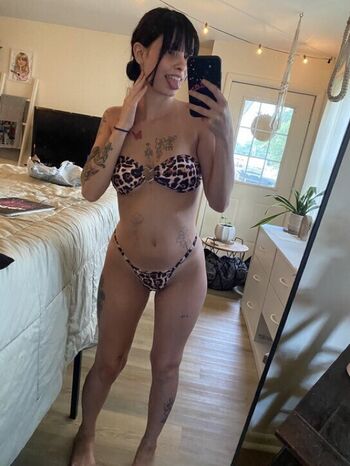 Full leaked Luxurioussfrann private onlyfans photo