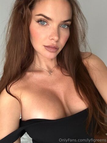 Full leaked Lyfi greens private onlyfans photo
