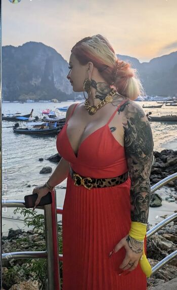 Full leaked Lyn k private onlyfans photo