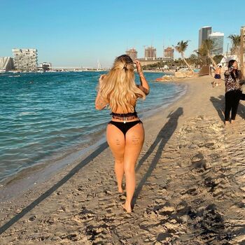 Full leaked Lyra crw private onlyfans photo