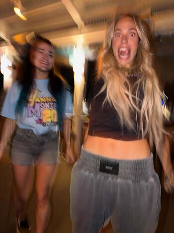 Full leaked Lyra valkyria page private onlyfans photo