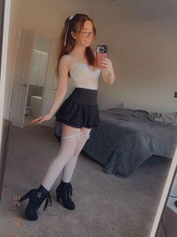 Full leaked Lyssaurora private onlyfans photo