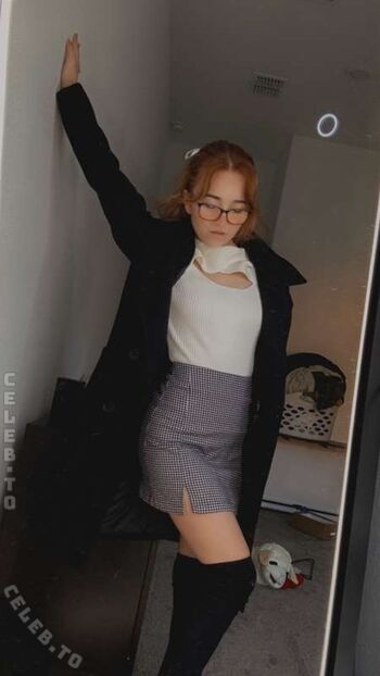 Full leaked Lyssaurora page private onlyfans photo