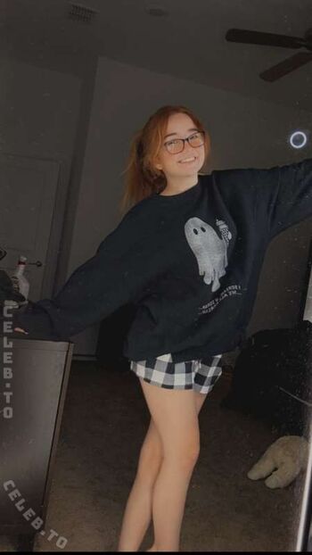 Full leaked Lyssaurora page private onlyfans photo