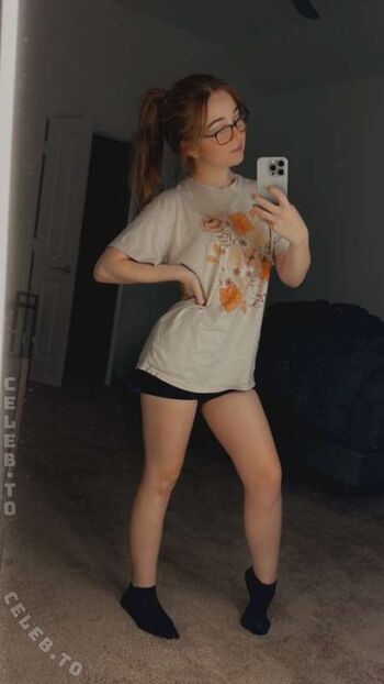 Full leaked Lyssaurora page private onlyfans photo