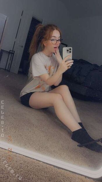 Full leaked Lyssaurora page private onlyfans photo