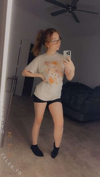 Full leaked Lyssaurora page private onlyfans photo