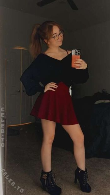 Full leaked Lyssaurora page private onlyfans photo