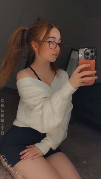 Full leaked Lyssaurora page private onlyfans photo