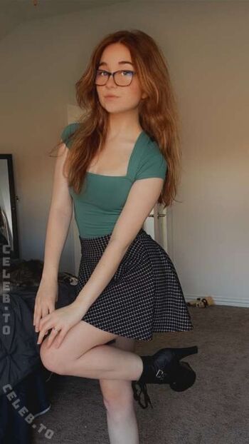 Full leaked Lyssaurora page private onlyfans photo