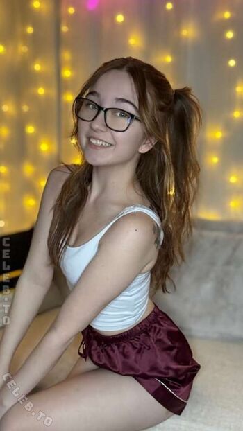 Full leaked Lyssaurora page private onlyfans photo