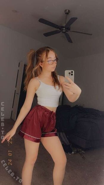 Full leaked Lyssaurora page private onlyfans photo