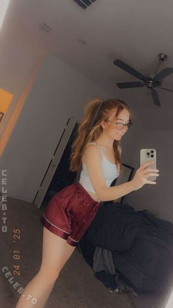 Full leaked Lyssaurora page private onlyfans photo