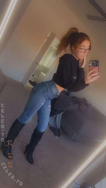 Full leaked Lyssaurora page private onlyfans photo