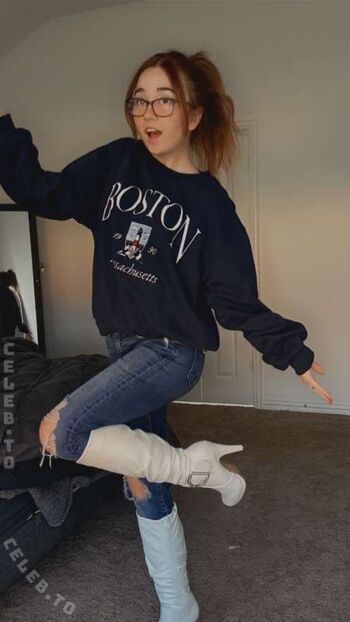 Full leaked Lyssaurora page private onlyfans photo