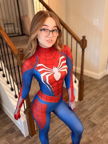 Full leaked Lyssaurora private onlyfans photo