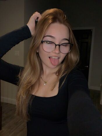Full leaked Lyssaurora page private onlyfans photo