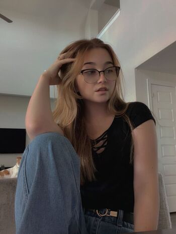 Full leaked Lyssaurora page private onlyfans photo