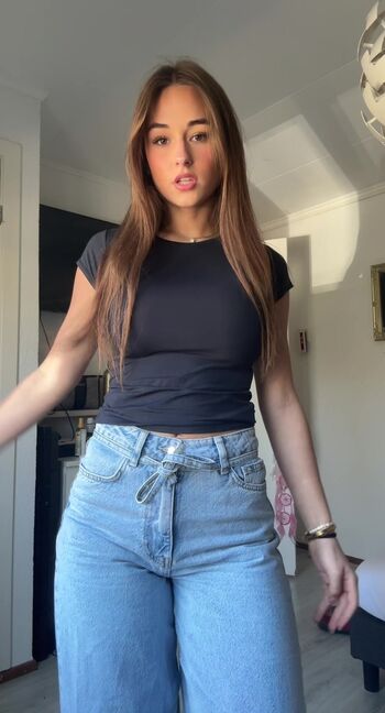 Full leaked Maaike roellies private onlyfans photo