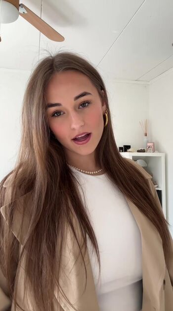 Full leaked Maaike roellies private onlyfans photo