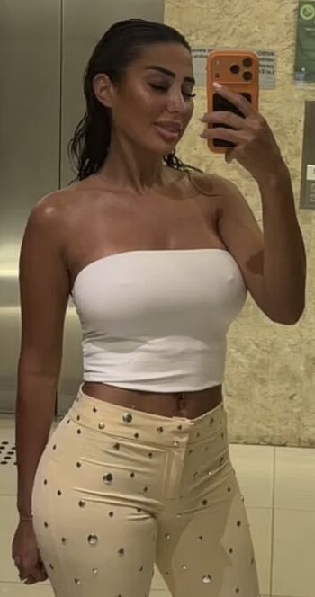Full leaked Maarocainee private onlyfans photo