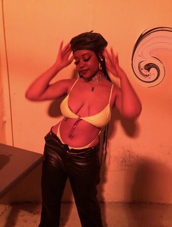 Full leaked Macadamia private onlyfans photo