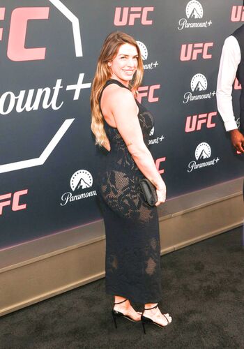 Full leaked Mackenzie dern page private onlyfans photo