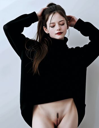 Full leaked Mackenzie foy private onlyfans photo