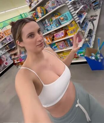 Full leaked Mackenzie lee private onlyfans photo