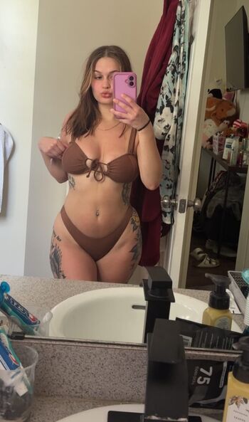 Full leaked Mackyyyyyyy private onlyfans photo