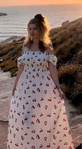 Full leaked Madamelucette private onlyfans photo