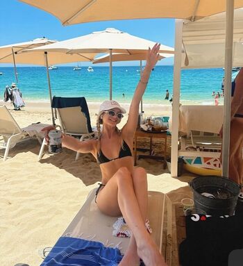 Full leaked Maddie mitchell private onlyfans photo