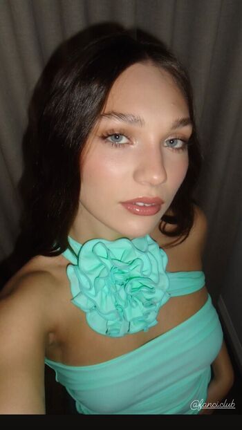 Full leaked Maddie ziegler  page private onlyfans photo