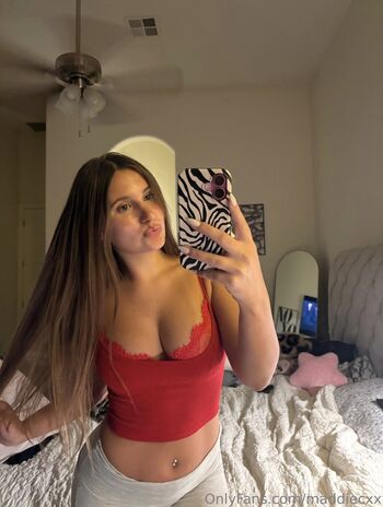Full leaked Maddiecxx private onlyfans photo