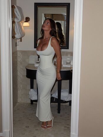Full leaked Maddy cheary page private onlyfans photo