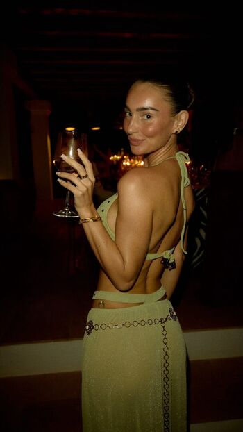 Full leaked Maddy cheary private onlyfans photo