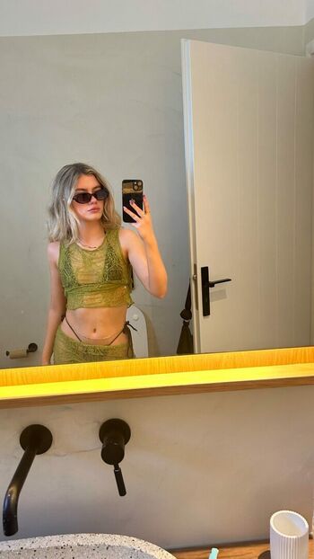 Full leaked Madeleine kyme private onlyfans photo