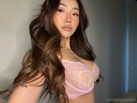 Full leaked Madisonjaane private onlyfans photo